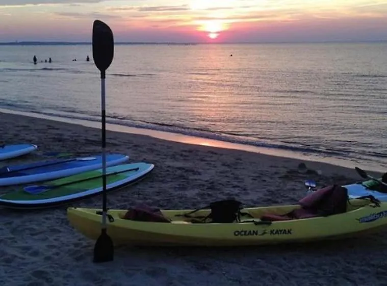 Sojourn 2 Bedroom Steps To The Beach Sleeps 4 Virginia Beach