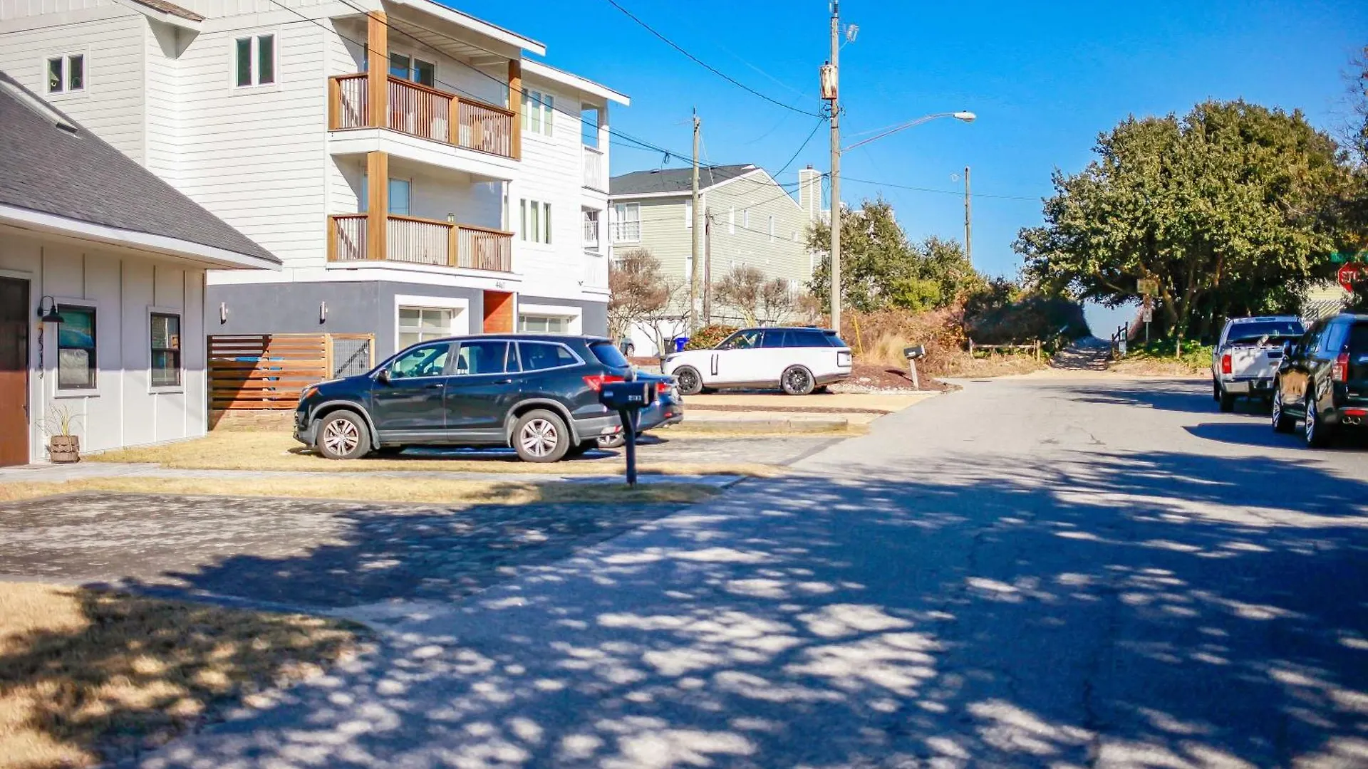 Apartment Sojourn 2 Bedroom Steps To The Beach Sleeps 4 Virginia Beach